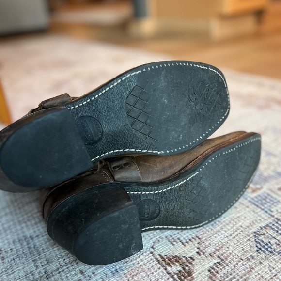 Women's Frye Brown Leather Boots - Picture 5 of 12